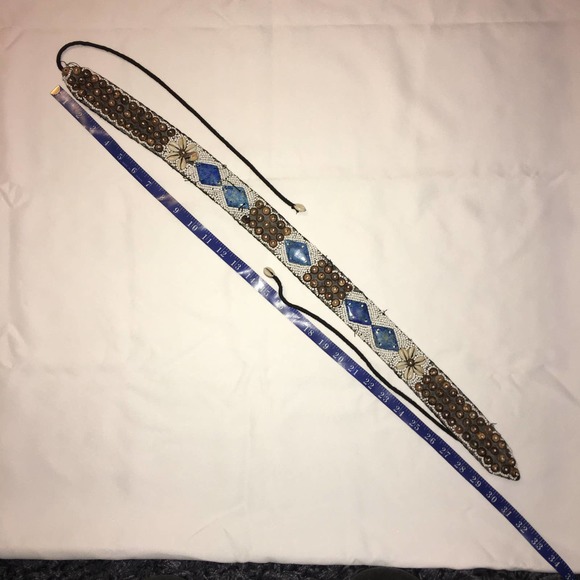Beautiful Handmade Beaded Tie Shell Belt - Picture 8 of 12